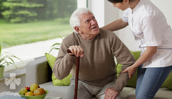استخدام پرستار سالمند